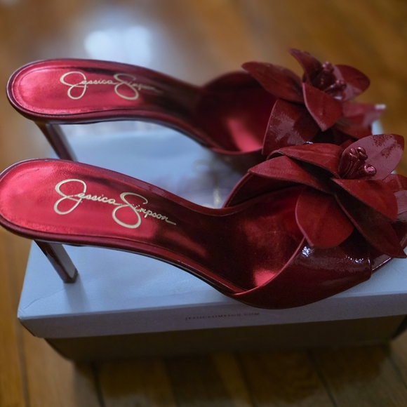 Jessica Simpson Red Satin Floral Slip-On Heels - Picture 4 of 7